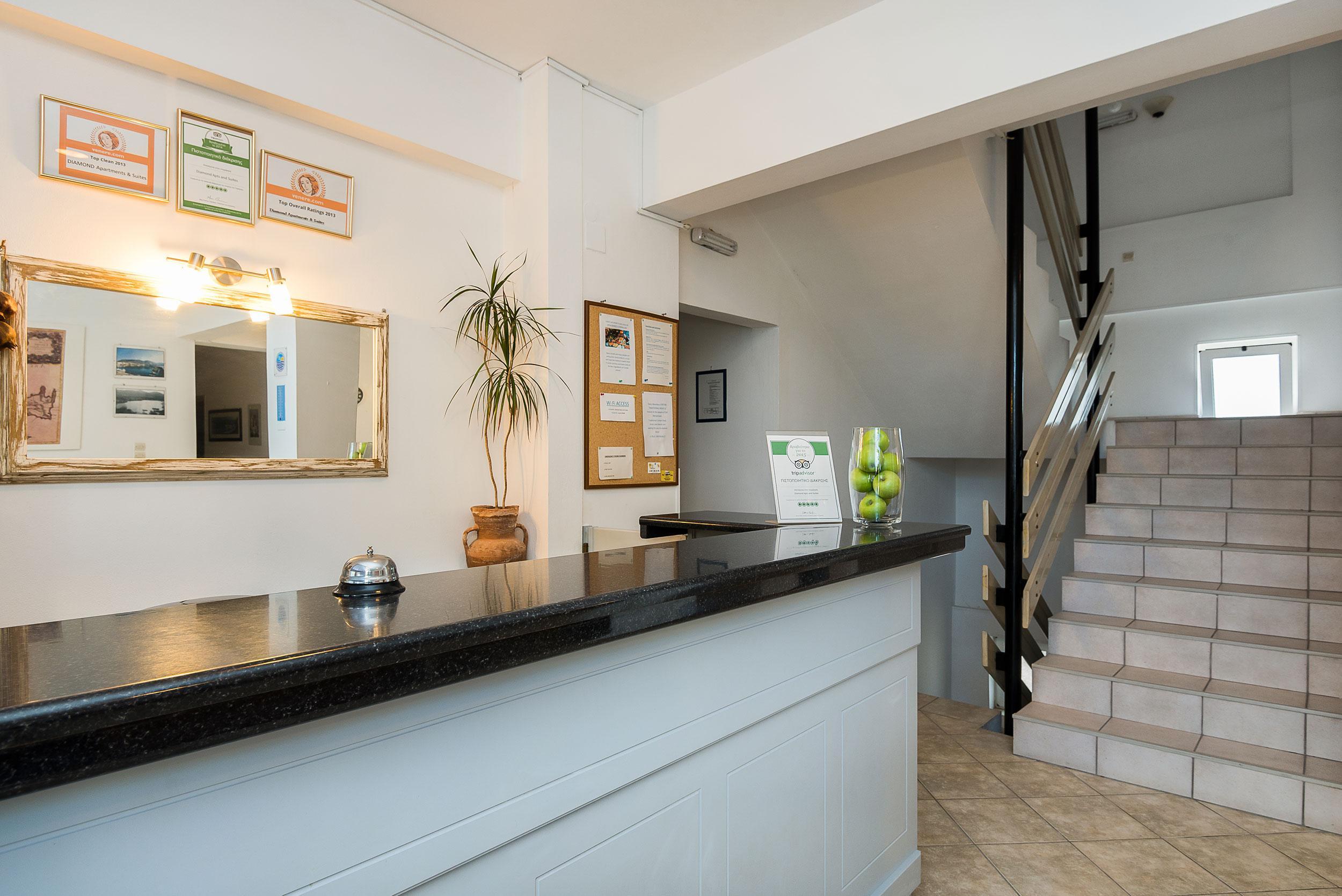 Diamond Apartments & Suites Khersónisos Eksteriør bilde