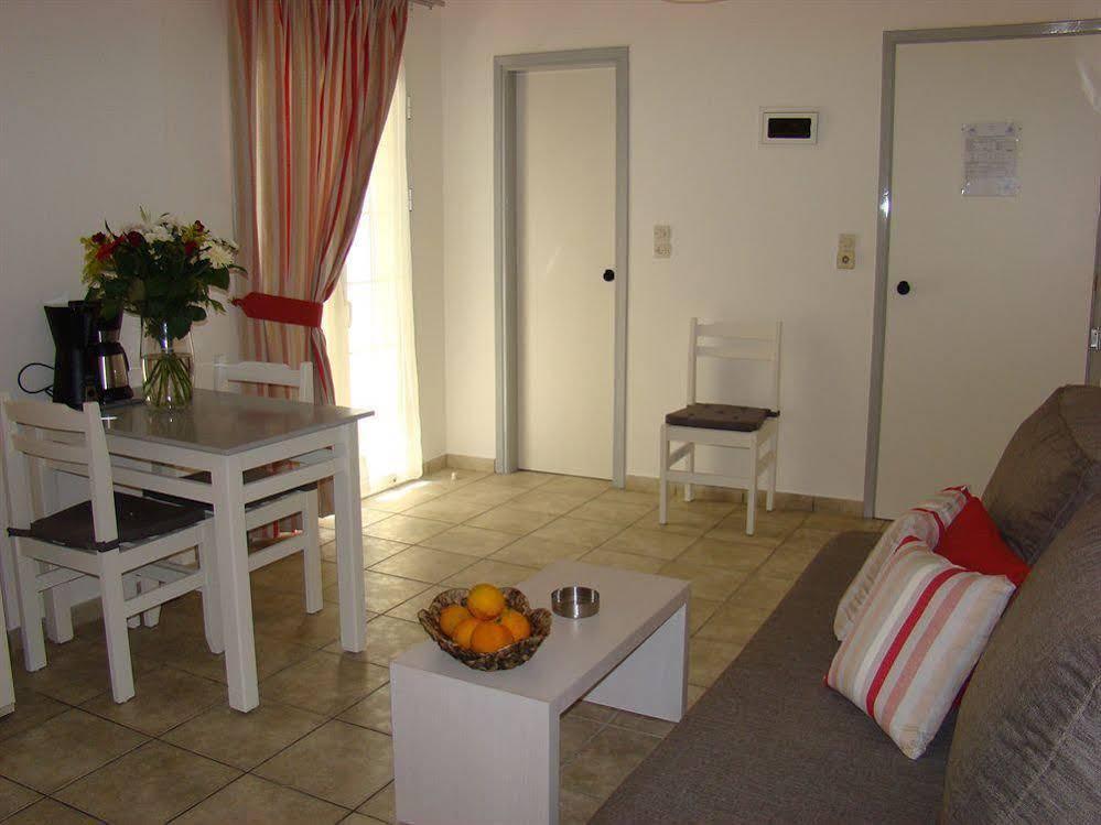 Diamond Apartments & Suites Khersónisos Eksteriør bilde
